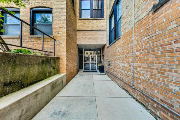 525 N HALSTED ST UNIT 202, CHICAGO, IL 60642, photo 2 of 26