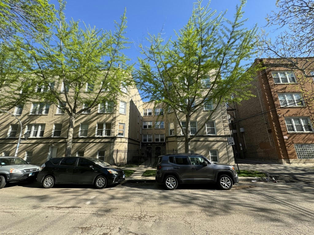 2314 W ROSEMONT AVE APT 2, CHICAGO, IL 60659, photo 1 of 16
