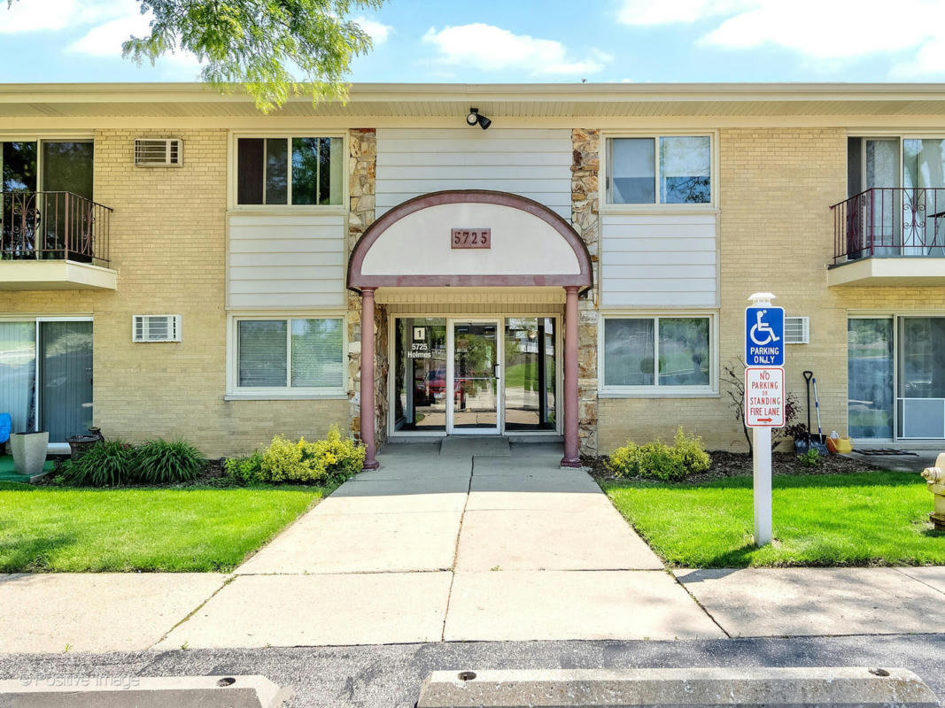 5725 HOLMES AVE APT 2, CLARENDON HILLS, IL 60514, photo 1 of 16