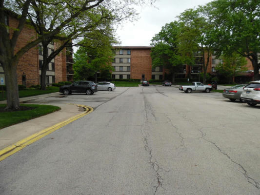 301 LAKE HINSDALE DR APT 209, WILLOWBROOK, IL 60527, photo 2 of 21