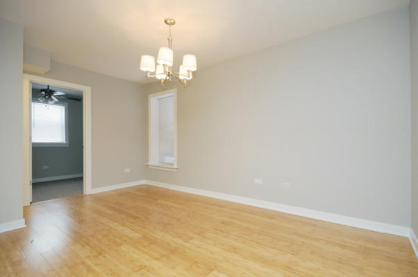 6334 N CLAREMONT AVE, CHICAGO, IL 60659, photo 4 of 7