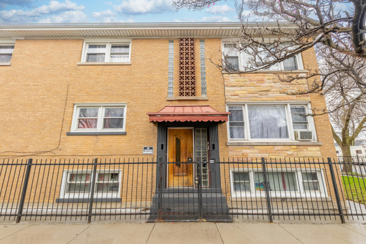 2750 N LINDER AVE, CHICAGO, IL 60639, photo 1 of 26