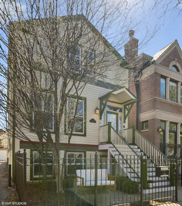 1215 W NELSON ST, CHICAGO, IL 60657, photo 1 of 32