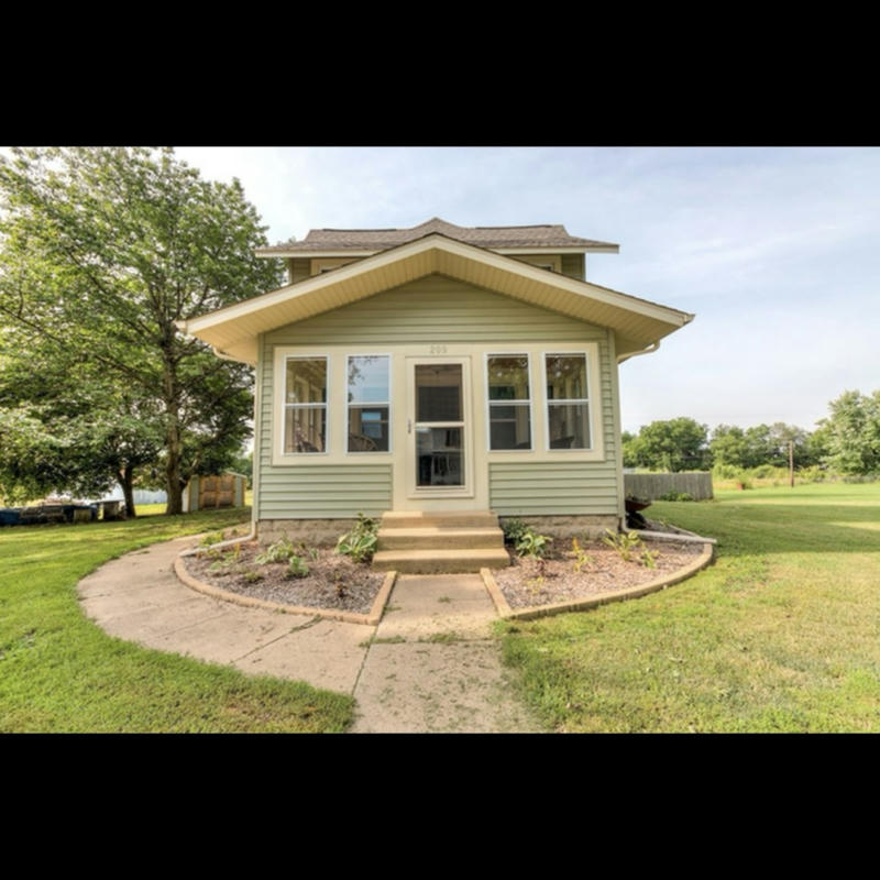 209 W COMMERCIAL ST, WHITE HEATH, IL 61884, photo 1 of 37